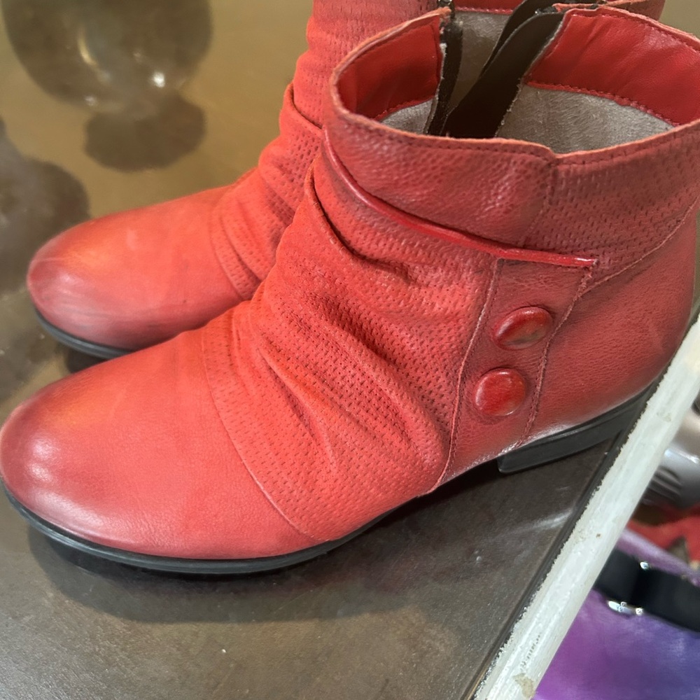 Red Leather Miz Mooz ankle boots